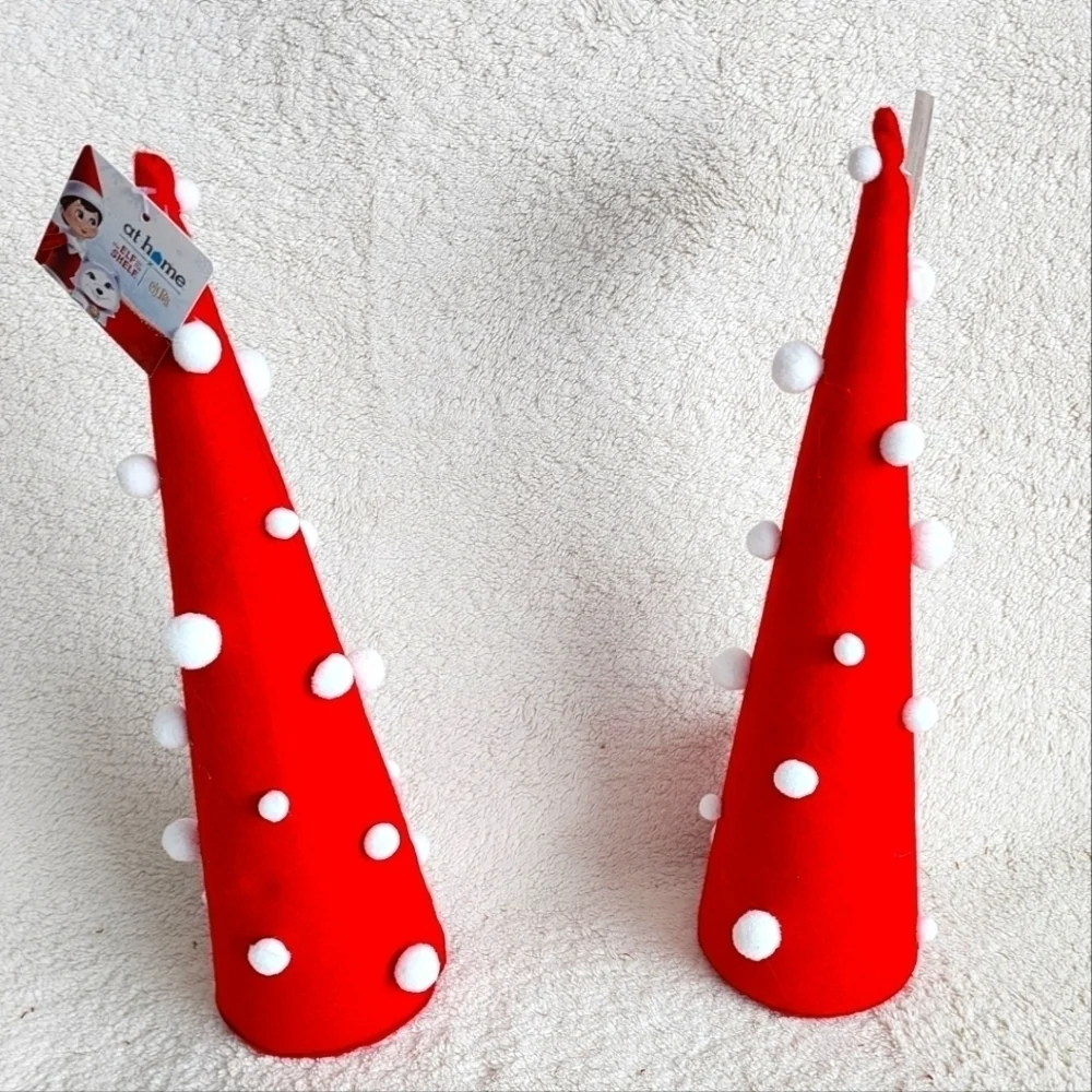 New the Elf on the shelf bundle of 2 felt Christmas trees with pompoms, 17